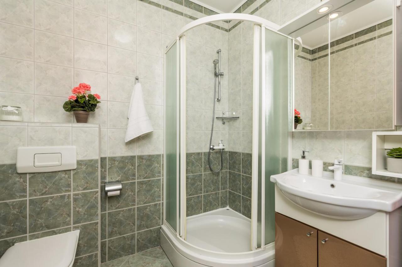 Apartment All For You - With A Swimming Pool Опатия Экстерьер фото